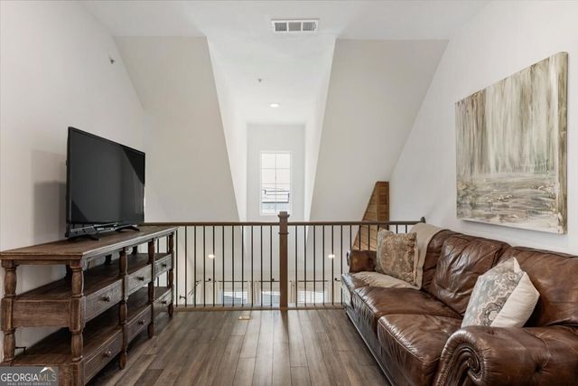 454 Burton Drive, Alpharetta, GA 30009