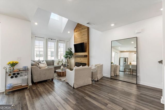 454 Burton Drive, Alpharetta, GA 30009