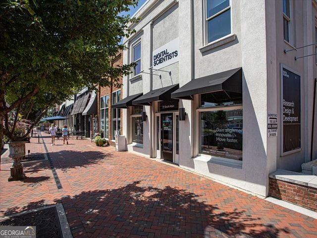 454 Burton Drive, Alpharetta, GA 30009