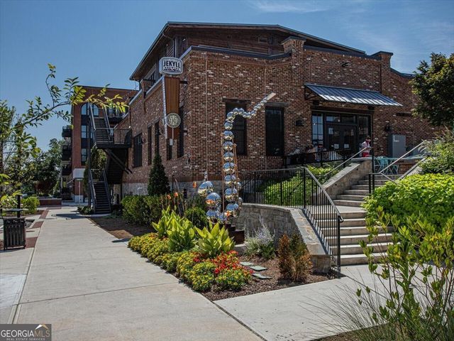 454 Burton Drive, Alpharetta, GA 30009