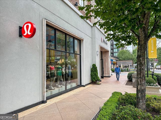 454 Burton Drive, Alpharetta, GA 30009