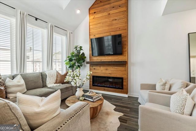 454 Burton Drive, Alpharetta, GA 30009