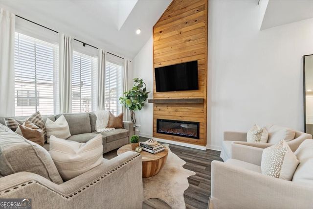 454 Burton Drive, Alpharetta, GA 30009