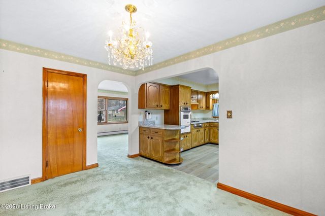 6904 Charmon Ave, Louisville, KY 40219