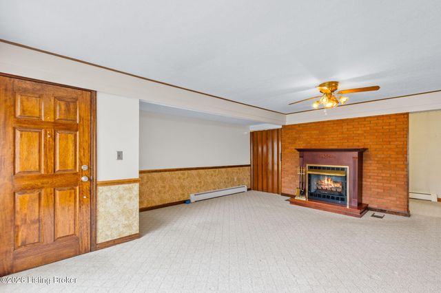 6904 Charmon Ave, Louisville, KY 40219