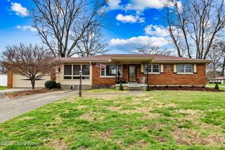 6904 Charmon Ave, Louisville, KY 40219