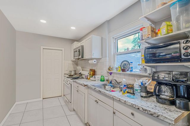 200 Princeton Street, Hempstead, NY 11550