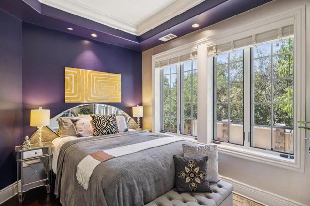 730 S El Monte Avenue, Los Altos, CA 94022