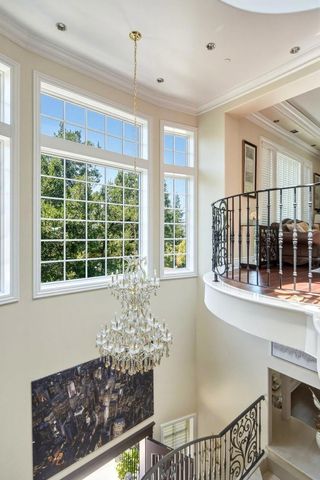 730 S El Monte Avenue, Los Altos, CA 94022