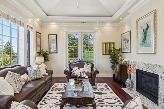 730 S El Monte Avenue, Los Altos, CA 94022