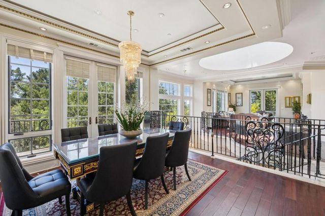 730 S El Monte Avenue, Los Altos, CA 94022