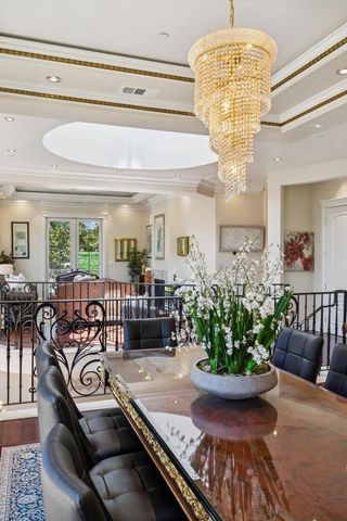 730 S El Monte Avenue, Los Altos, CA 94022