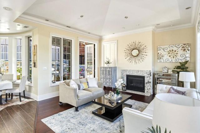 730 S El Monte Avenue, Los Altos, CA 94022