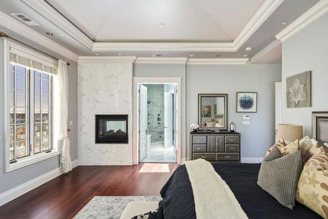 730 S El Monte Avenue, Los Altos, CA 94022