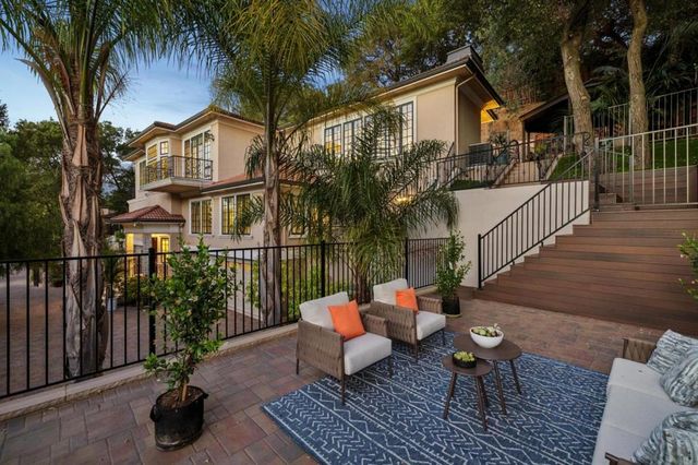 730 S El Monte Avenue, Los Altos, CA 94022