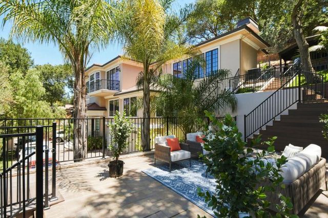 730 S El Monte Avenue, Los Altos, CA 94022