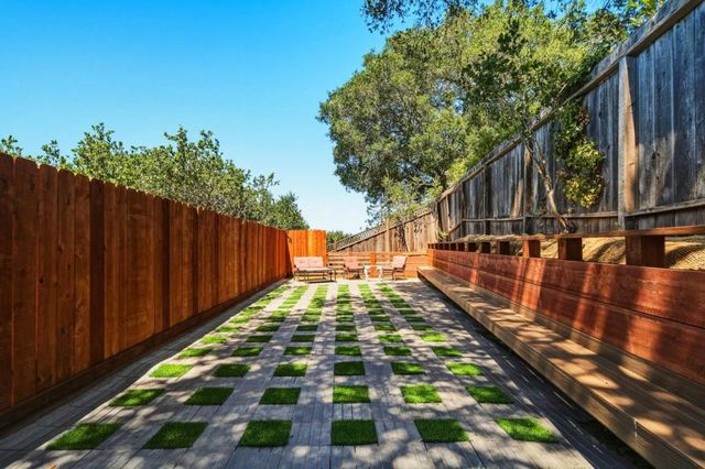 730 S El Monte Avenue, Los Altos, CA 94022