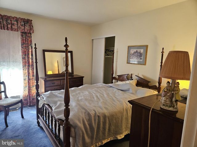 6 STAFFORD CT, Mount Holly, NJ 08060