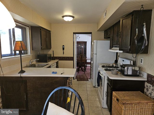 6 STAFFORD CT, Mount Holly, NJ 08060