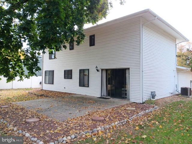 6 STAFFORD CT, Mount Holly, NJ 08060