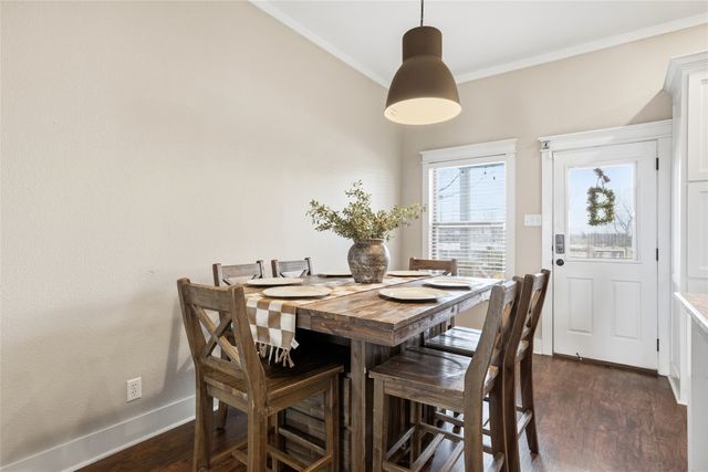 1130 N Lone Star Parkway, Mcgregor, TX 76657