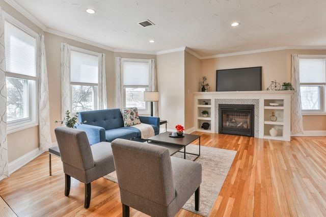 12 Linden Rd 12, Melrose, MA 02176