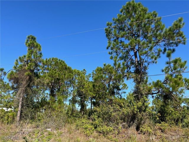 54th AVE NE, Naples, FL 34120