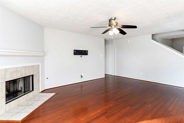 19914 Shore Meadows Lane, Richmond, TX 77407