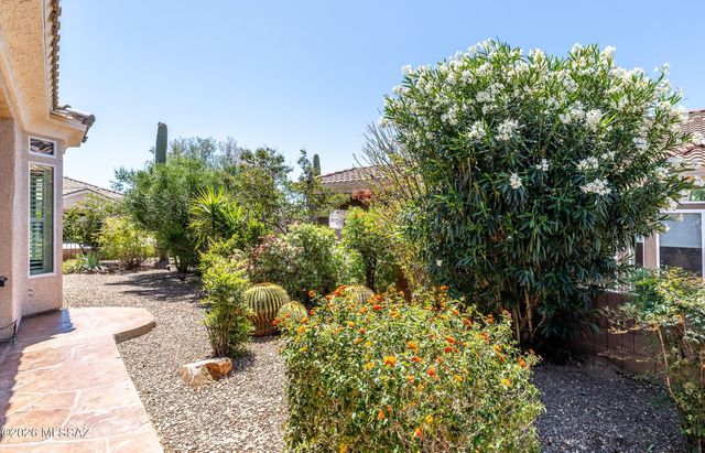 5069 W Desert Eagle Circle, Marana, AZ 85658