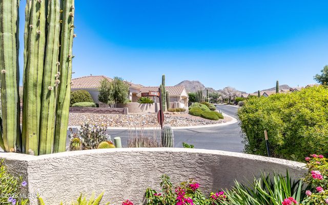 5069 W Desert Eagle Circle, Marana, AZ 85658