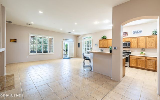 5069 W Desert Eagle Circle, Marana, AZ 85658