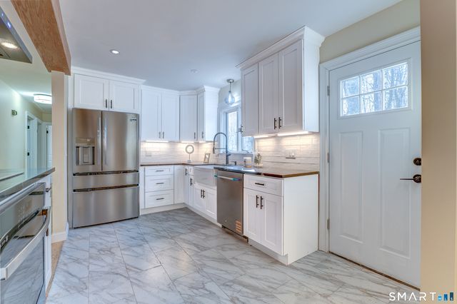 24 Evergreen Road, North Branford, CT 06472