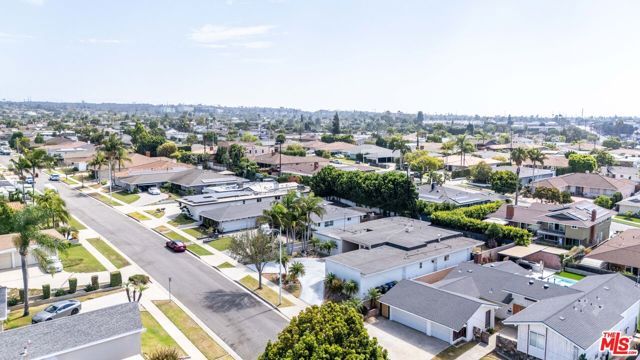 6704 Bedford Avenue, Los Angeles, CA 90056