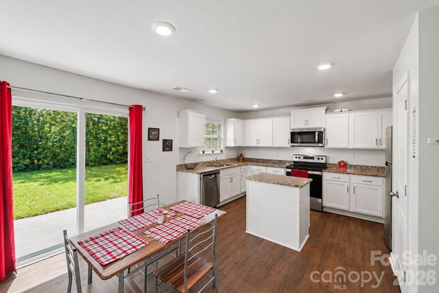 7217 Finnigan Road, Charlotte, NC 28215