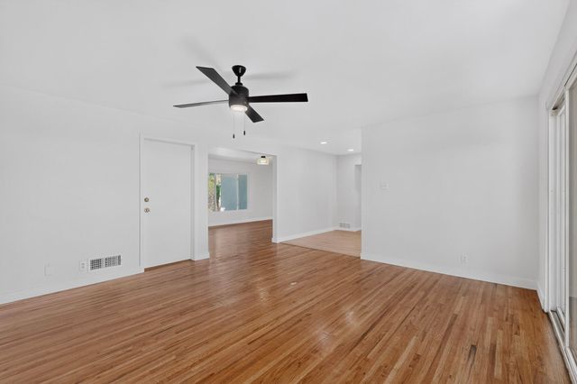 4016 Ponderosa Avenue NE, Albuquerque, NM 87110