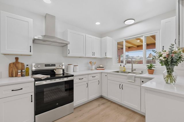 4016 Ponderosa Avenue NE, Albuquerque, NM 87110