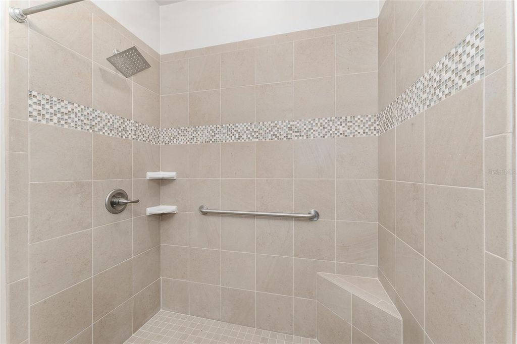 Image 39 of property listing at 1093 NW 126TH WAY, Newberry, FL 32669