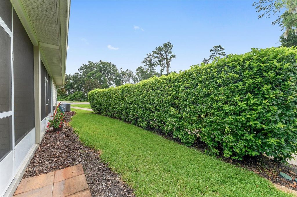 Image 53 of property listing at 1093 NW 126TH WAY, Newberry, FL 32669