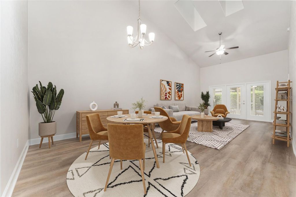 Image 7 of property listing at 1093 NW 126TH WAY, Newberry, FL 32669