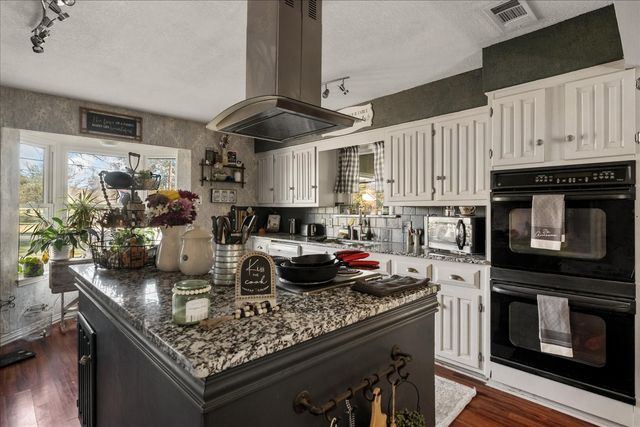 132 Curtis Lane, Quinlan, TX 75474