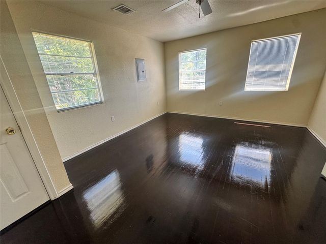 5415 Ennis St C, Houston, TX 77004