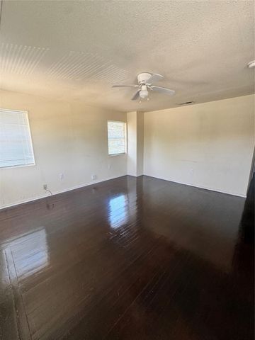 5415 Ennis St C, Houston, TX 77004