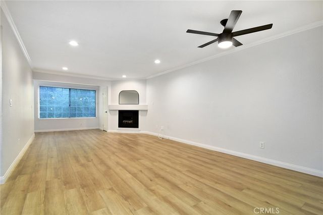 5515 Canoga Avenue 219, Woodland Hills, CA 91367