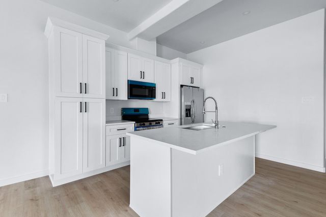 1325 35th Street 4, Galveston, TX 77551