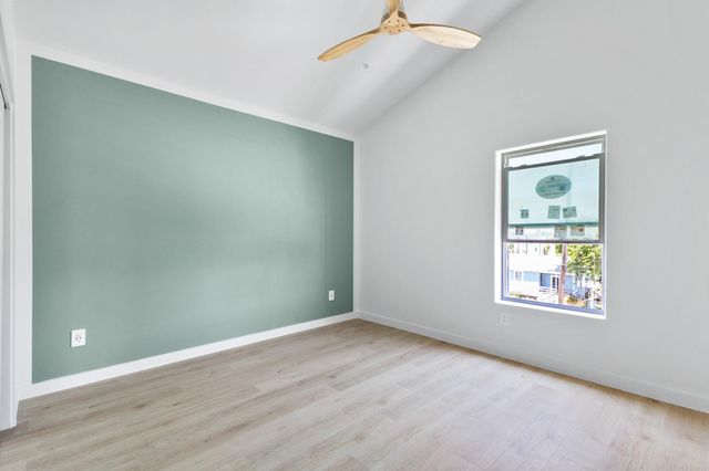 1325 35th Street 4, Galveston, TX 77551