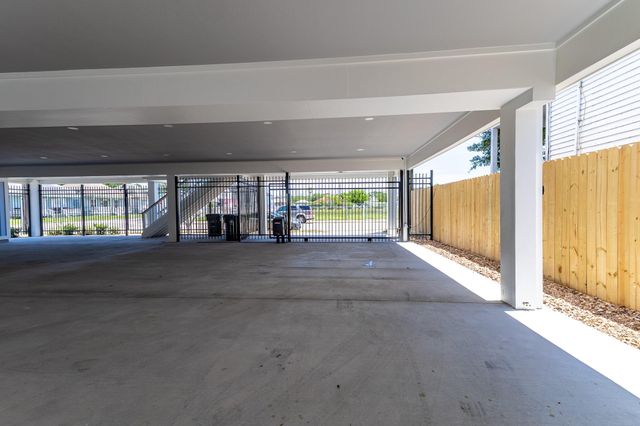 1325 35th Street 4, Galveston, TX 77551