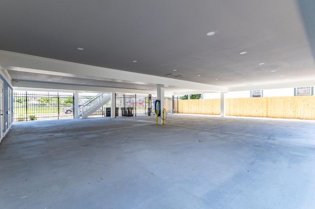 1325 35th Street 4, Galveston, TX 77551