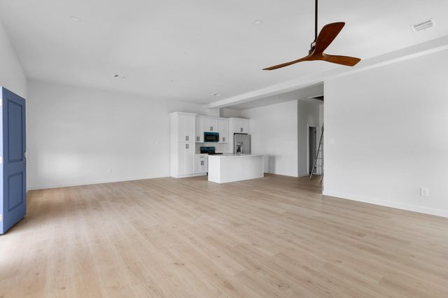 1325 35th Street 4, Galveston, TX 77551