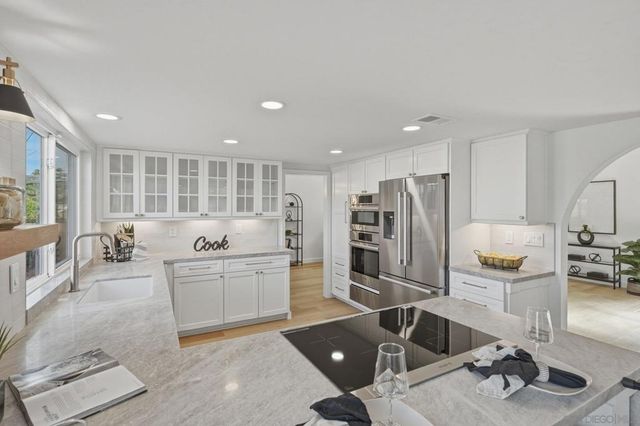 2644 La Costa Ave, Carlsbad, CA 92009