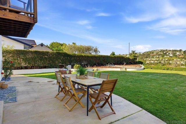 2644 La Costa Ave, Carlsbad, CA 92009